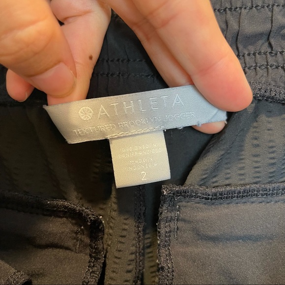 ATHLETA- Textured Brooklyn Jogger Black - Picture 6 of 9